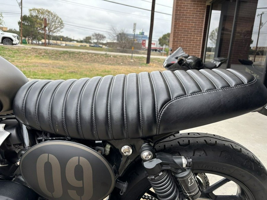 2022 Triumph Street Twin Matte Ironstone