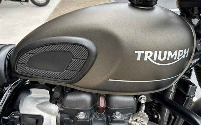 2022 Triumph Street Twin Matte Ironstone