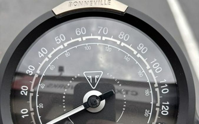 2022 Triumph Street Twin Matte Ironstone