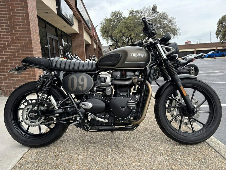 2022 Triumph Street Twin Matte Ironstone