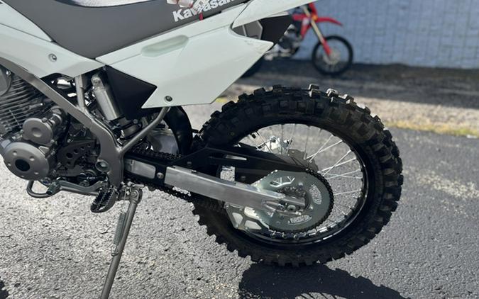 2027 Kawasaki KLX 140R F