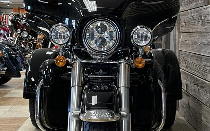 2024 Harley-Davidson Tri Glide Ultra Vivid Black