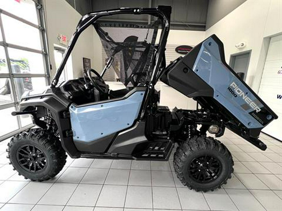 2024 Honda Pioneer 1000 Deluxe