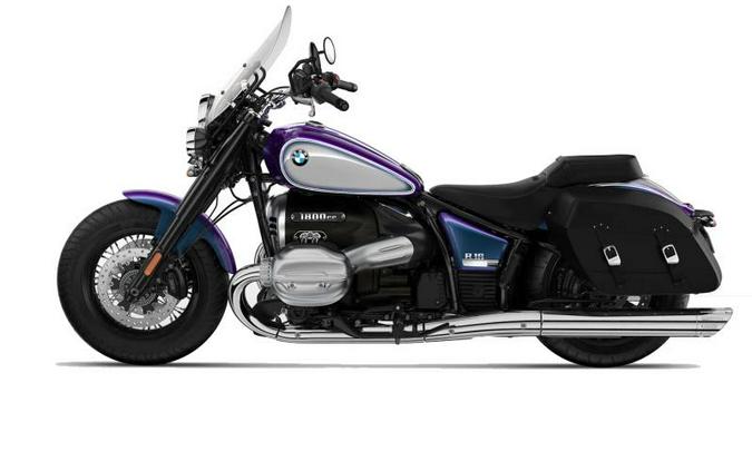 2022 BMW R 18 Classic 719 Galaxy Dust Metallic/Titan Silver 2 Metallic