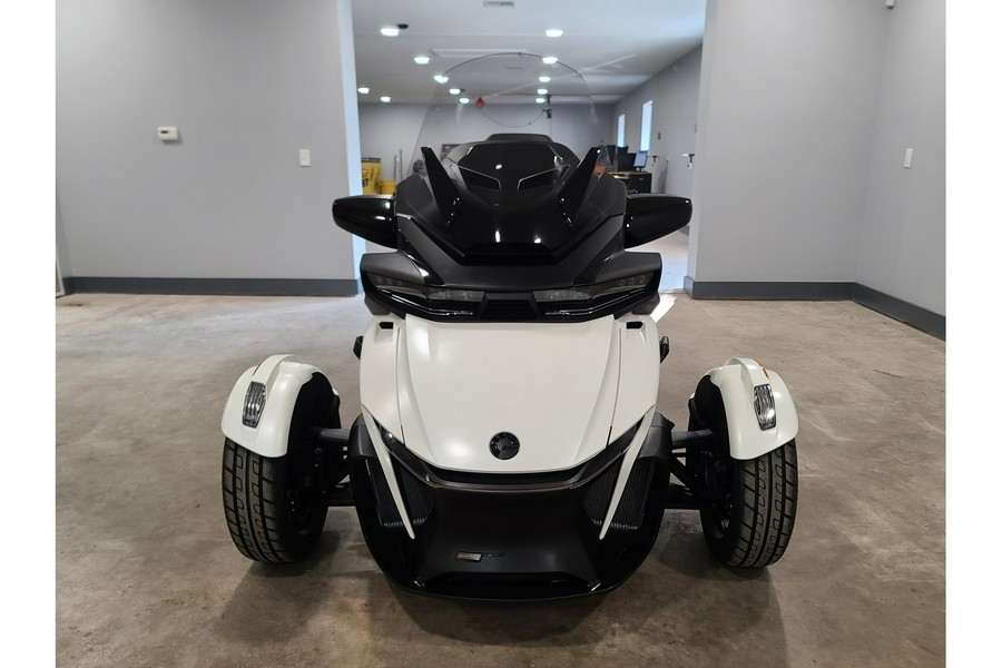 2025 Can-Am Spyder RT Sea-To-Sky
