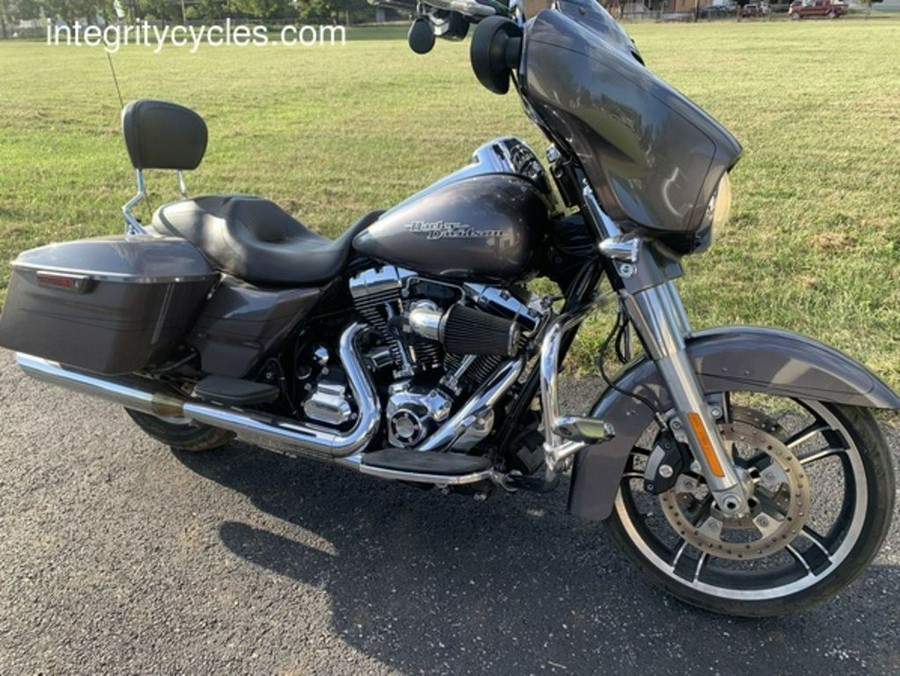 2014 Harley-Davidson® FLHXS - Street Glide® Special
