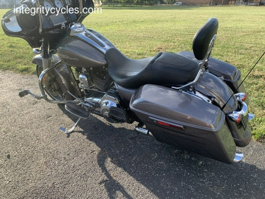 2014 Harley-Davidson® FLHXS - Street Glide® Special