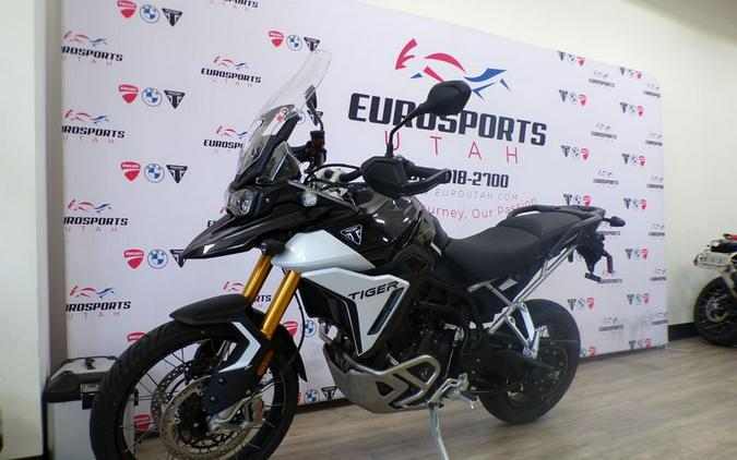 New 2025 Triumph TIGER RALLY PRO 900