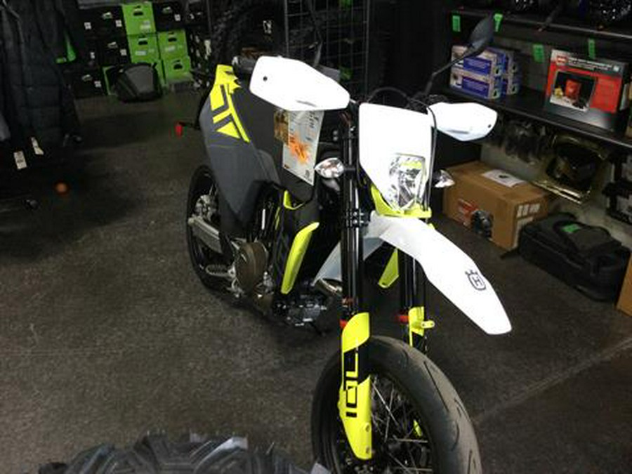 2023 Husqvarna 701 Supermoto