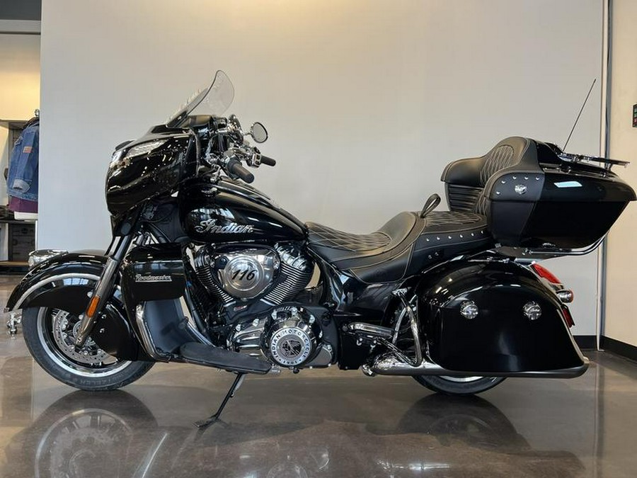 2023 Indian Motorcycle® Roadmaster® Black Metallic
