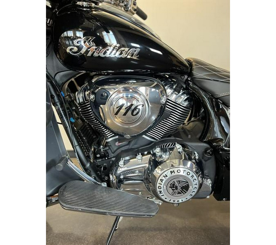 2023 Indian Motorcycle® Roadmaster® Black Metallic