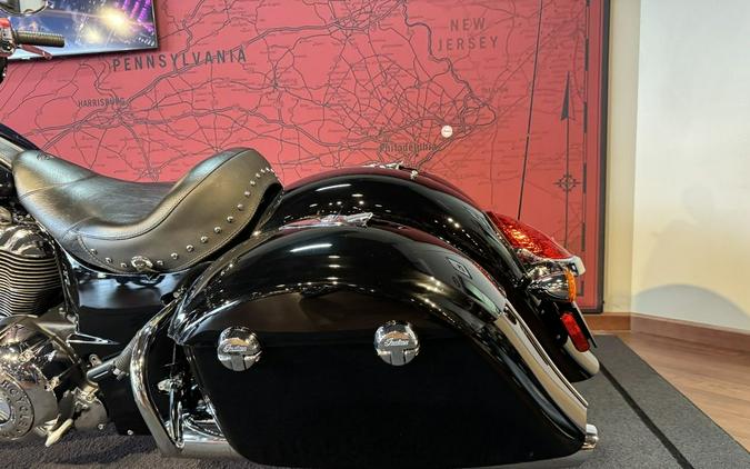 2014 Indian Motorcycle® Chieftain™ Thunder Black