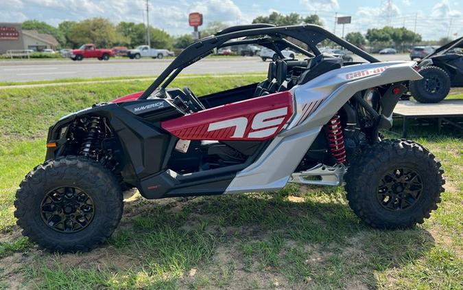 2024 Can-Am Maverick X3 DS Turbo Fiery Red & Hyper Silver