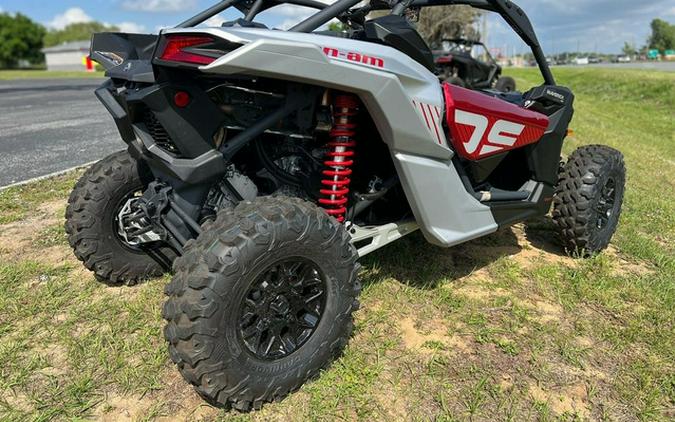 2024 Can-Am Maverick X3 DS Turbo Fiery Red & Hyper Silver