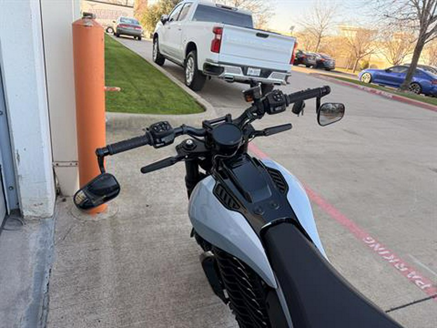 2025 LiveWire S2 Alpinista™