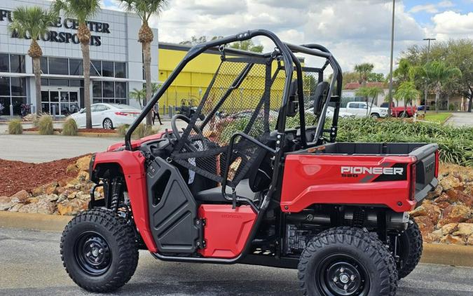 2026 Honda Pioneer 520