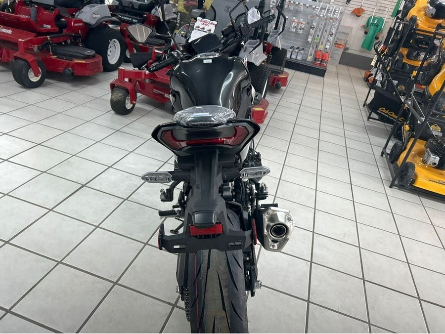 2025 Kawasaki METALLIC SPARK BLACK GRAY/EBONY Z900 ABS