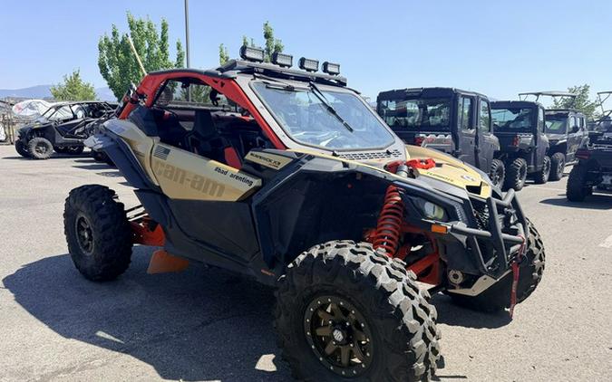 2017 Can-Am Maverick X3 X RS Turbo R Gold & Can-Am Red
