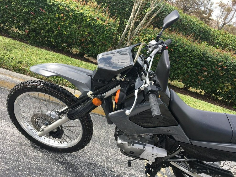 2016 Suzuki DR 200S