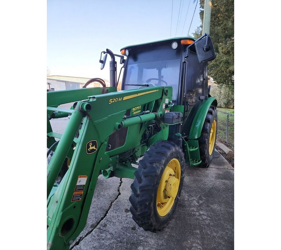 2018 John Deere 5075E