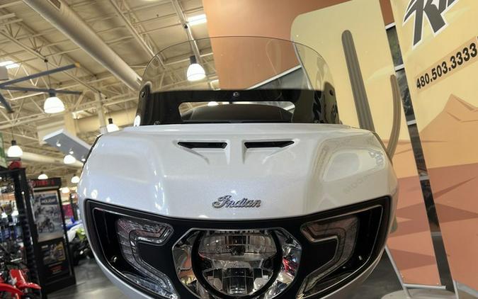 2025 Indian Challenger Limited 112 Ghost White Metallic with Black Metallic