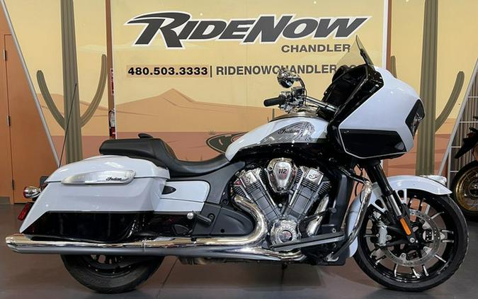 2025 Indian Challenger Limited 112 Ghost White Metallic with Black Metallic