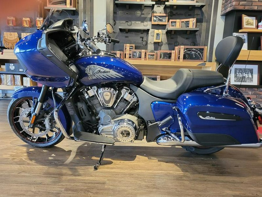 2021 Indian Motorcycle® Challenger® Limited Deepwater Metallic