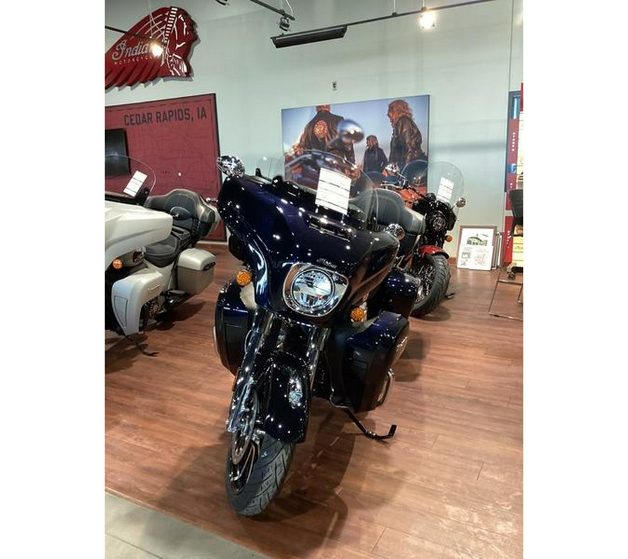 2024 Indian Motorcycle® Roadmaster® Limited Black Azure Crystal