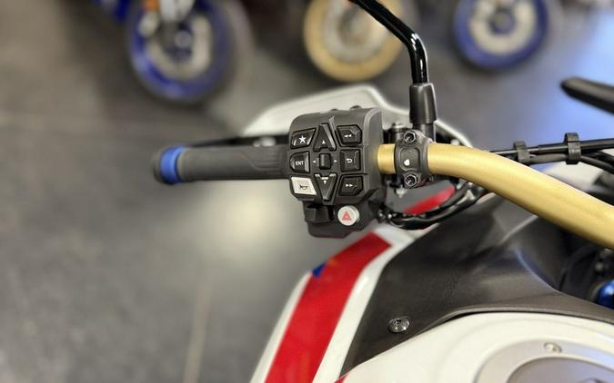 2025 Honda® Africa Twin Adventure Sports ES