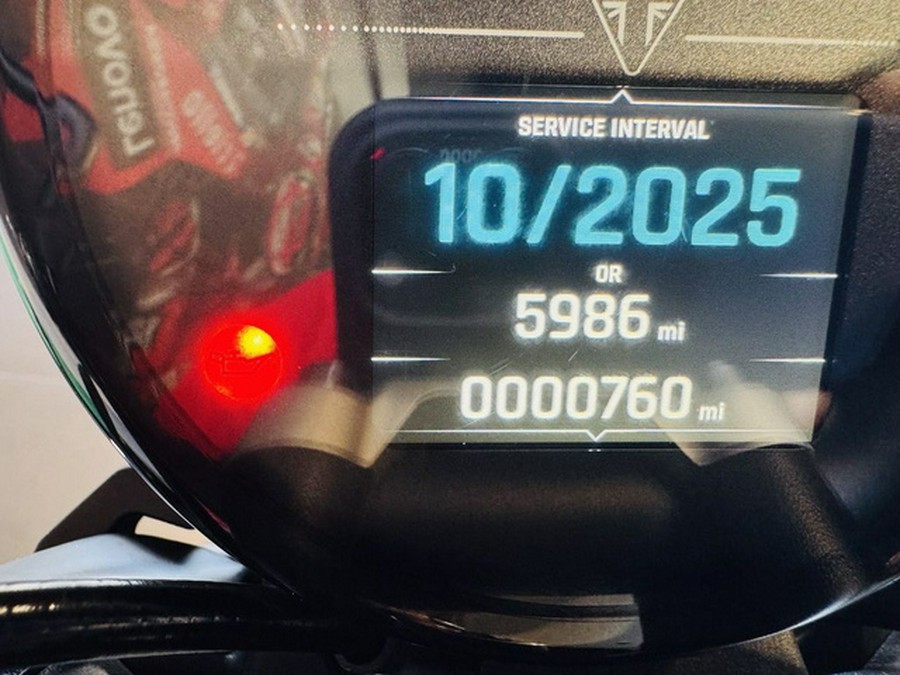 2022 Triumph Trident 660 Silver Ice Diablo Red