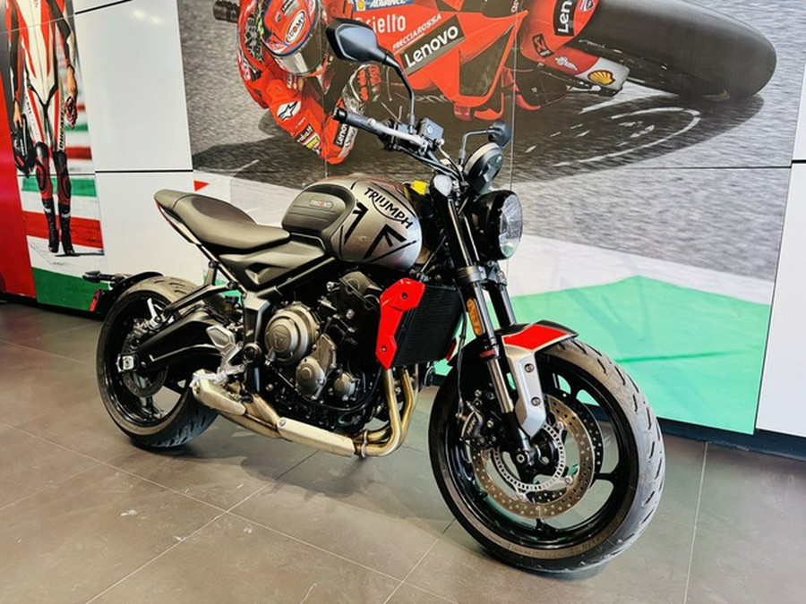 2022 Triumph Trident 660 Silver Ice Diablo Red