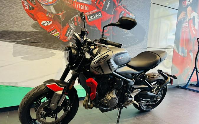 2022 Triumph Trident 660 Silver Ice Diablo Red