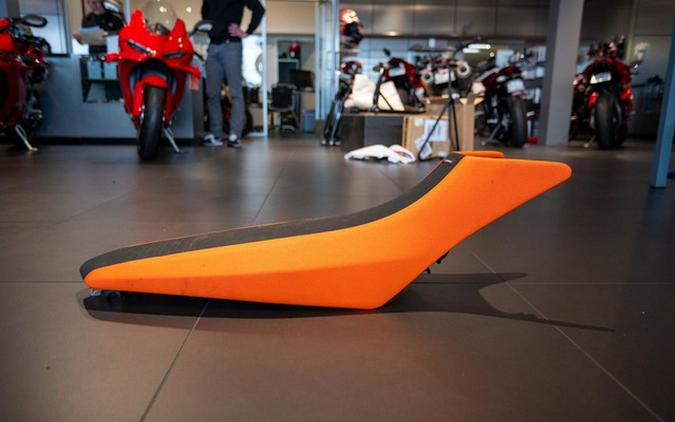 2024 KTM Adventure 890 R Rally