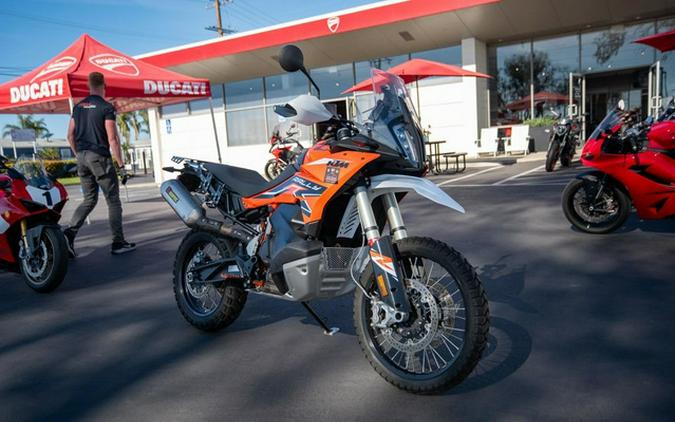 2024 KTM Adventure 890 R Rally