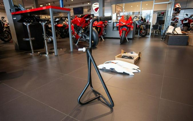 2024 KTM Adventure 890 R Rally