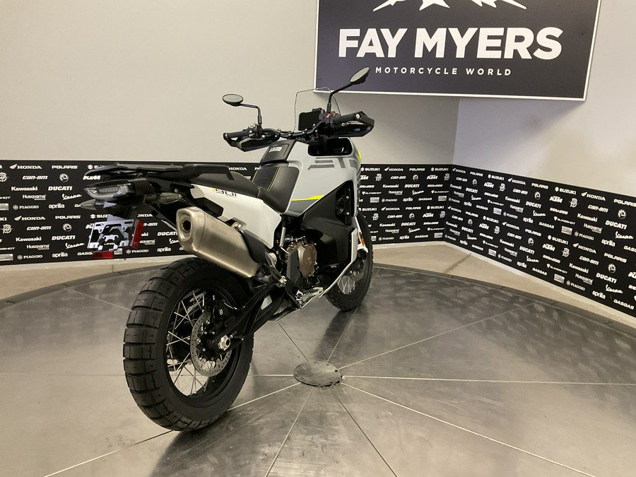 2025 HUSQVARNA NORDEN 901 - 040247Q