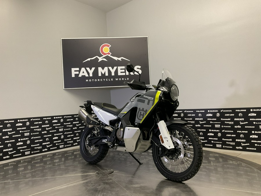2025 HUSQVARNA NORDEN 901 - 040247Q