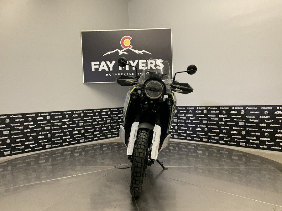 2025 HUSQVARNA NORDEN 901 - 040247Q