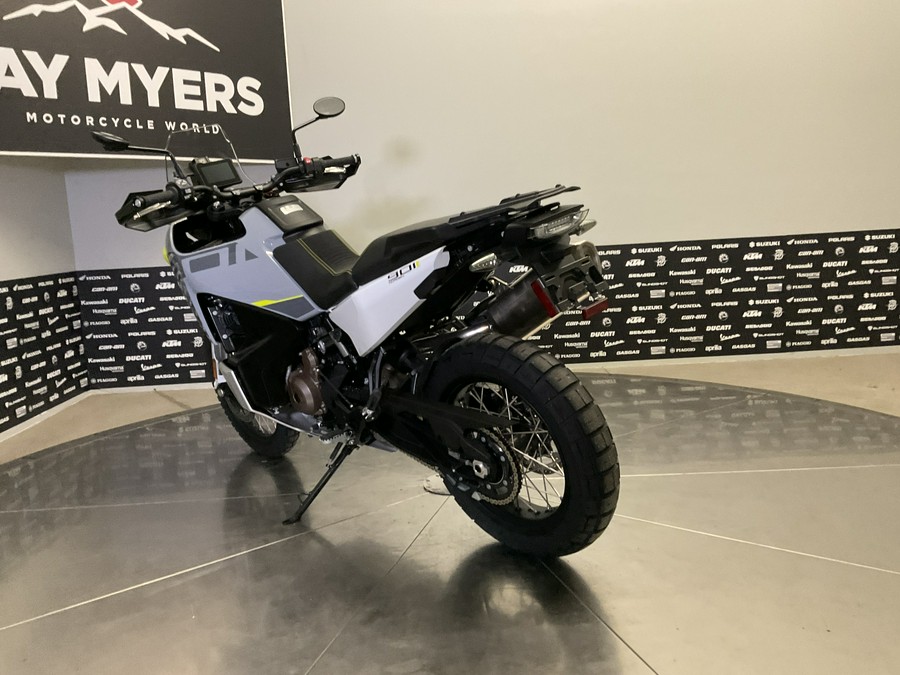 2025 HUSQVARNA NORDEN 901 - 040247Q