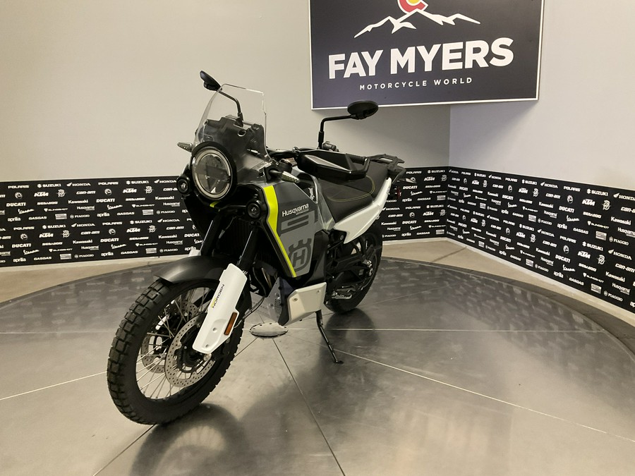 2025 HUSQVARNA NORDEN 901 - 040247Q