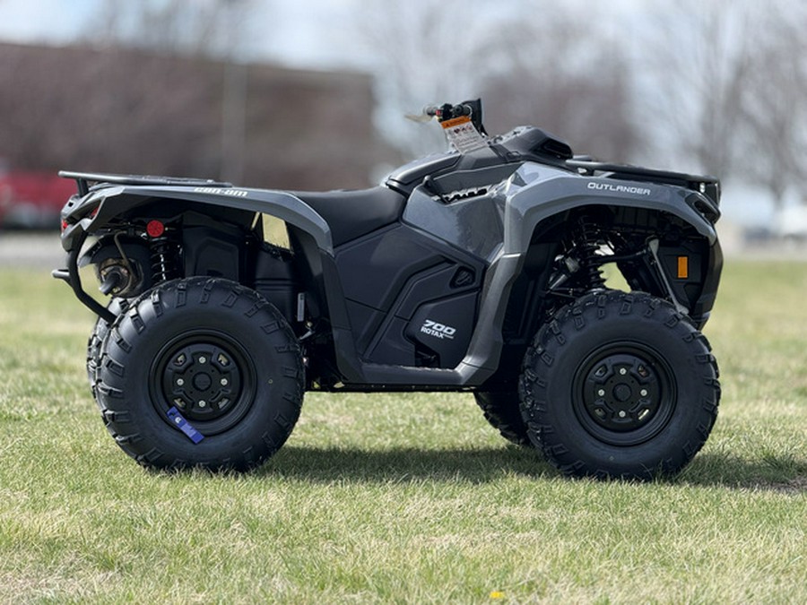 2026 Can-Am Outlander DPS 700