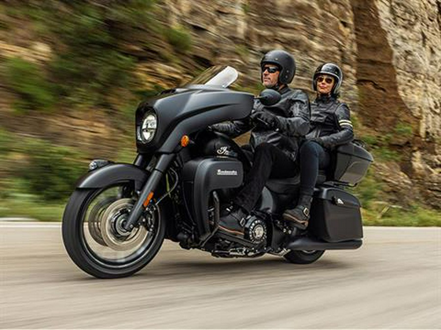 2023 Indian Motorcycle Roadmaster® Dark Horse®