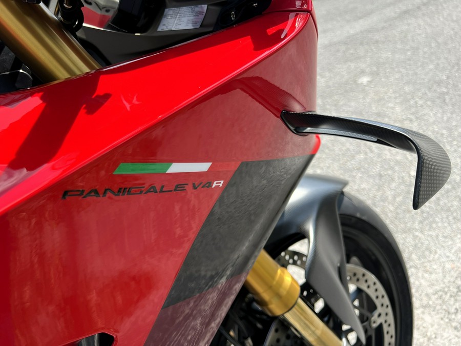 2024 Ducati Panigale V4 R