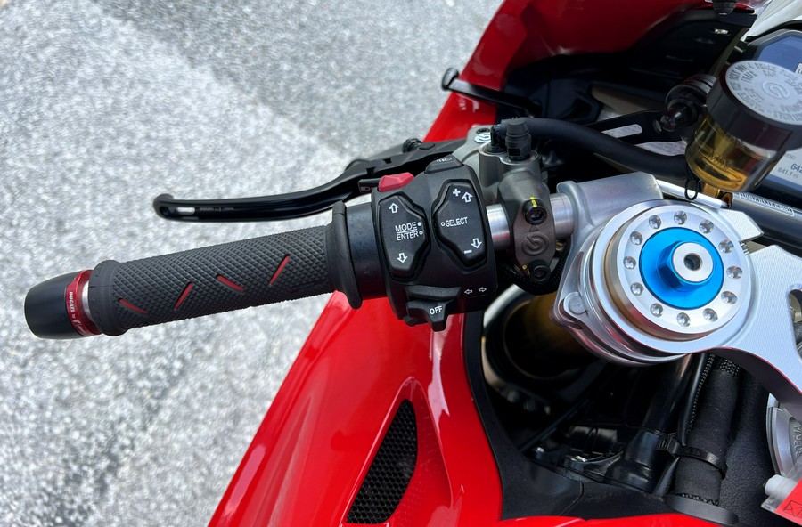 2024 Ducati Panigale V4 R