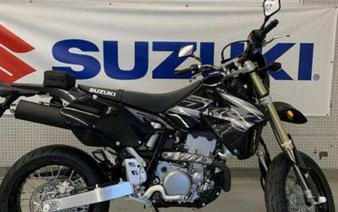 2024 Suzuki DR-Z400SM