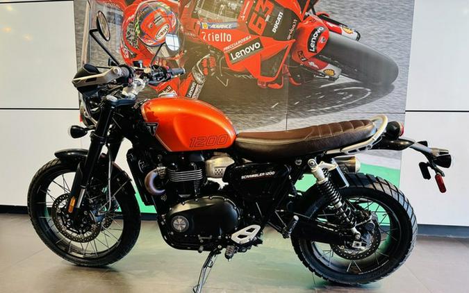 2024 Triumph Scrambler 1200 XE Baja Orange / Phantom Black XE Baja Orange Phantom Black