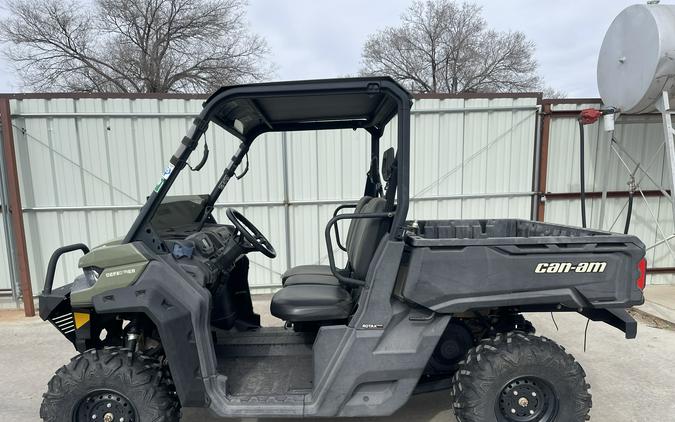 2021 Can-Am Defender HD8