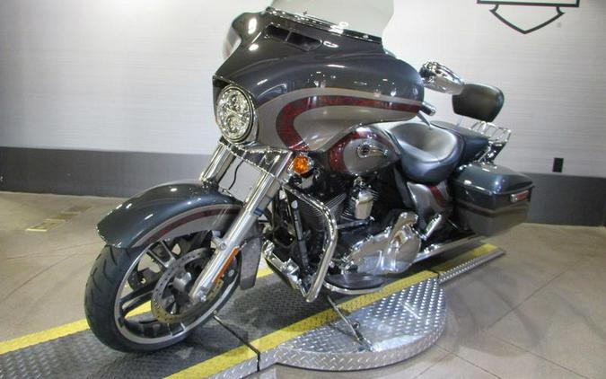 2016 Harley-Davidson® FLHXS - Street Glide® Special