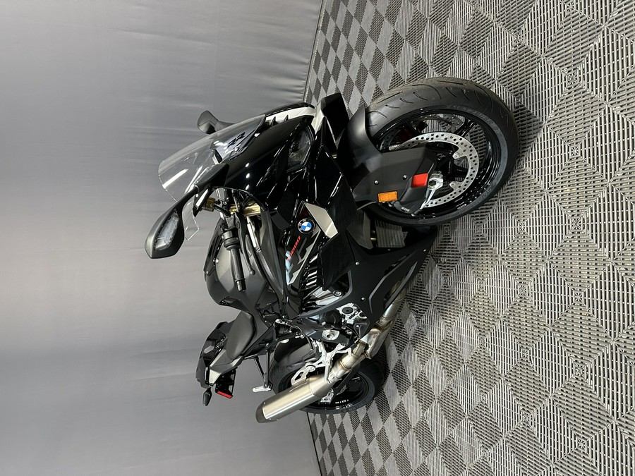 2026 BMW S 1000 R