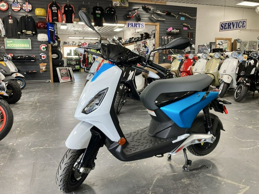 2022 Piaggio Piaggio 1 Active